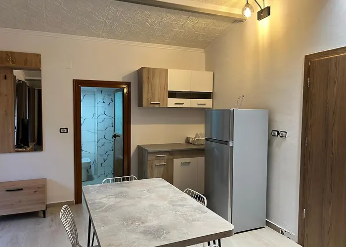 Pensión Sajmir Përmet